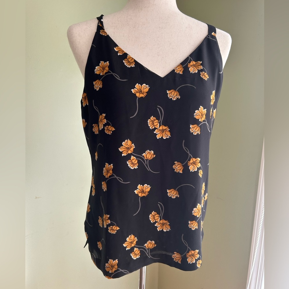 White House Blk Market reversible cami Black w/floral and Black/white polka Sz S
